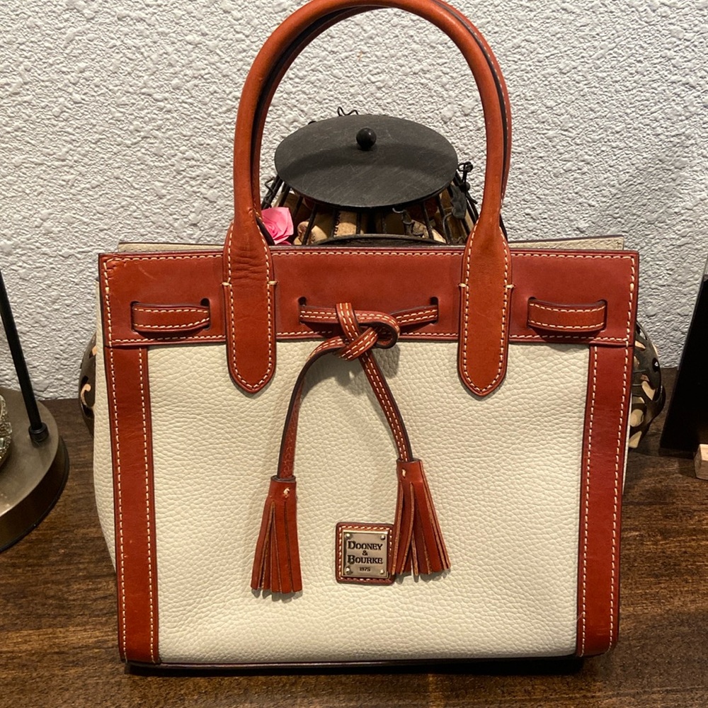 Dooney and Bourke Handbag